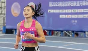 竞舞台上 竞舞台上